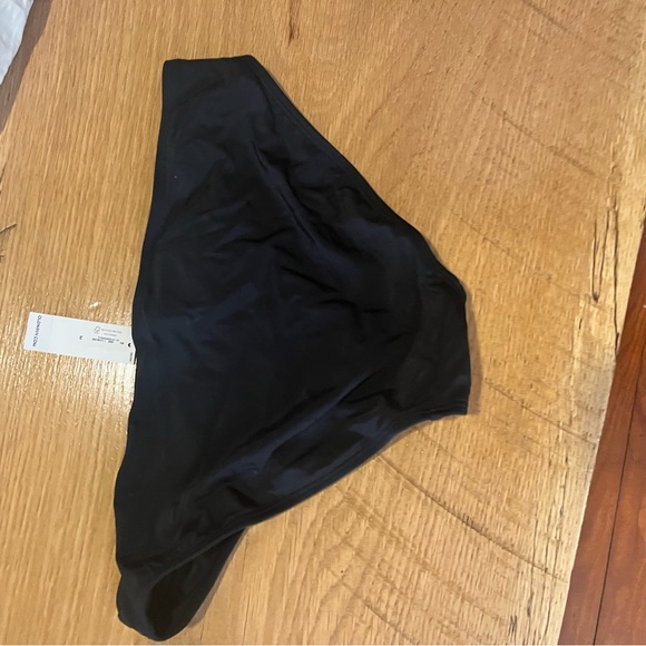 NWT Old Navy Bikini Bottom size M in black - Picture 1 of 4